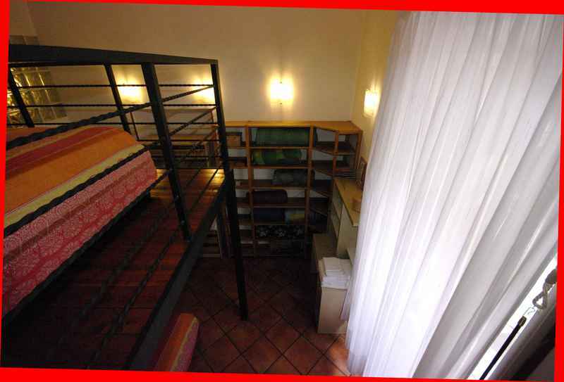 Aabacus Pyramid House Roma